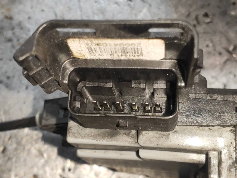 Recambio de motor cierre centralizado trasero derecho para peugeot 5008 premium referencia OEM IAM 833331  