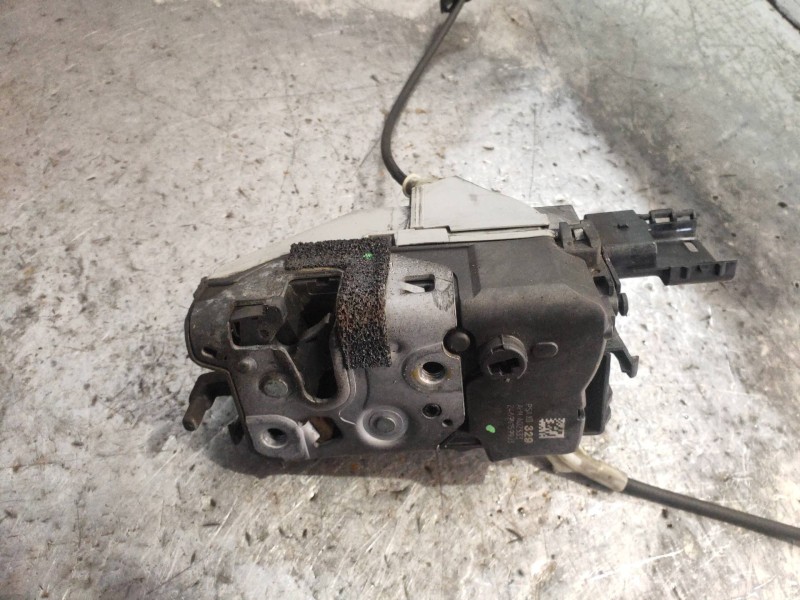 Recambio de motor cierre centralizado trasero izquierdo para peugeot 5008 premium referencia OEM IAM 833329  