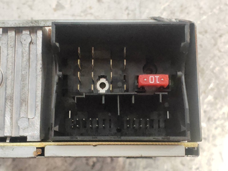 Recambio de sistema audio / radio cd para peugeot 5008 premium referencia OEM IAM 9666959577  