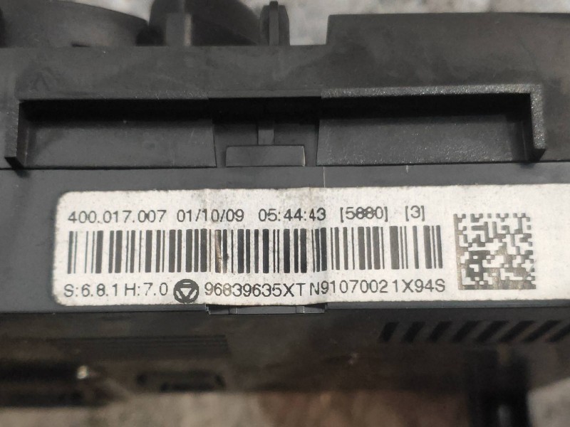 Recambio de mando calefaccion / aire acondicionado para peugeot 5008 premium referencia OEM IAM 96839635XT  