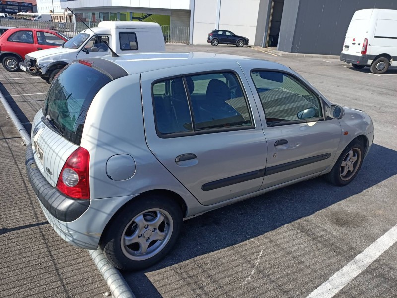 renault clio ii fase ii (b/cb0) del año 2001