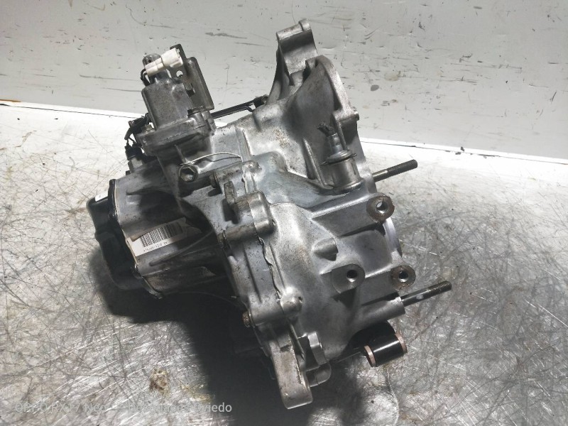 Recambio de caja cambios para suzuki swift sf berlina (ea) 1.3 cat referencia OEM IAM W514318  