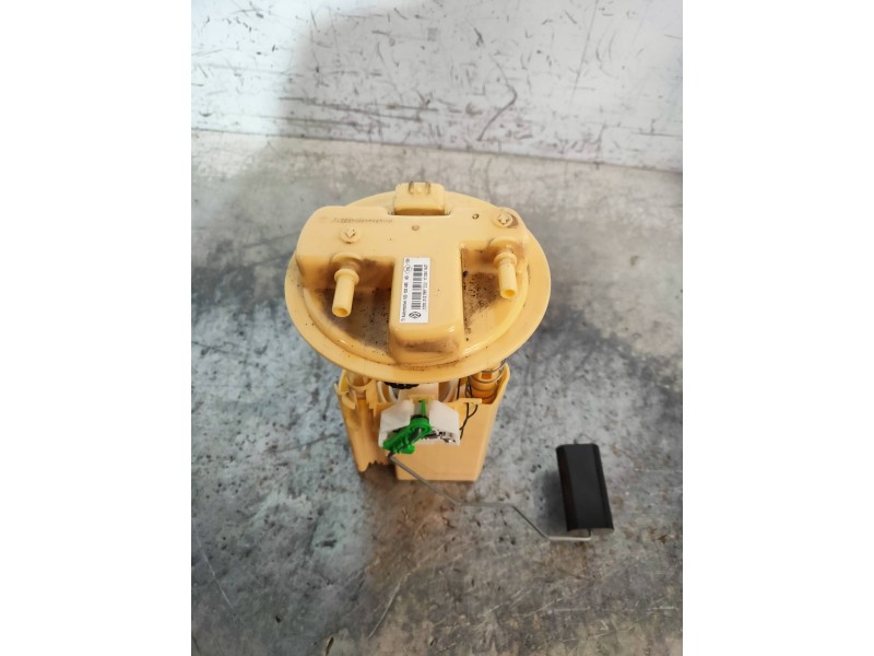 Recambio de bomba combustible para renault captur xmod referencia OEM IAM 100100460AD 172021275R 