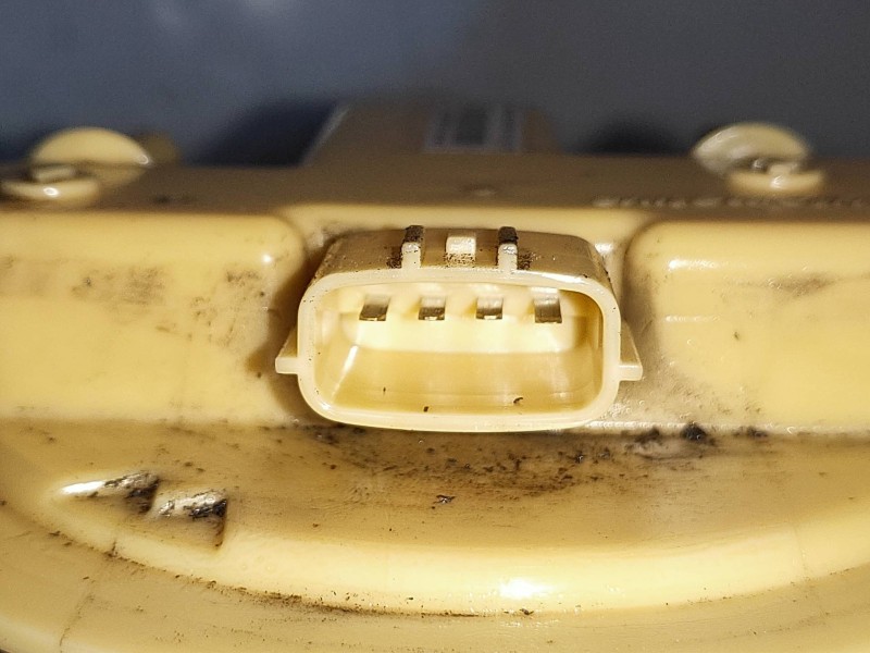 Recambio de bomba combustible para renault captur xmod referencia OEM IAM 100100460AD 172021275R 