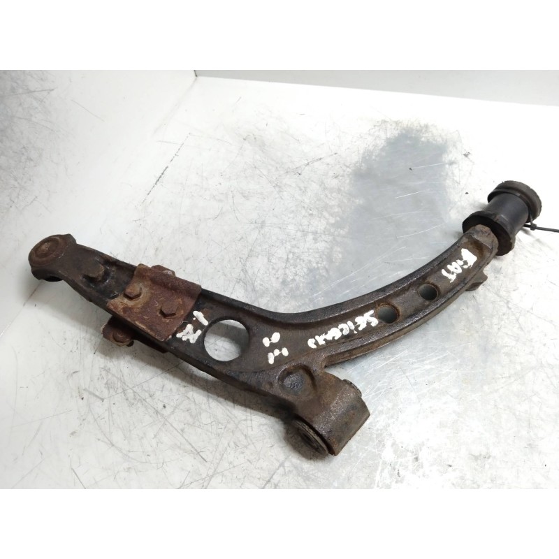 Recambio de brazo suspension inferior delantero izquierdo para fiat seicento (187) 1.1 cat referencia OEM IAM   