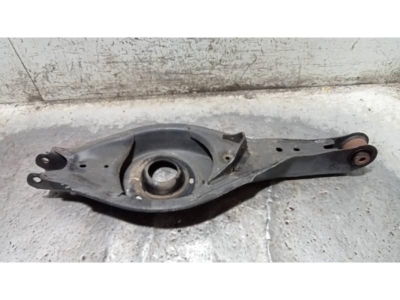 Recambio de brazo suspension inferior trasero izquierdo para mazda 3 lim. () luxury referencia OEM IAM   