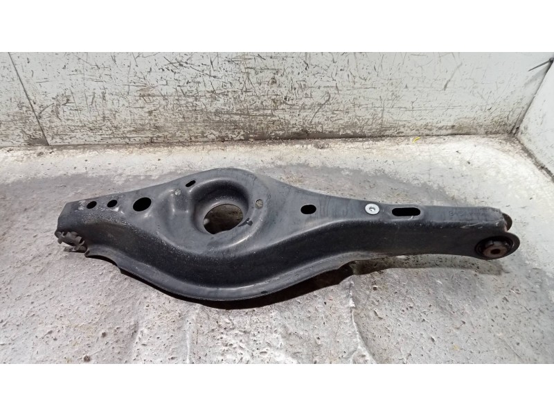 Recambio de brazo suspension inferior trasero izquierdo para mazda 3 lim. () luxury referencia OEM IAM   