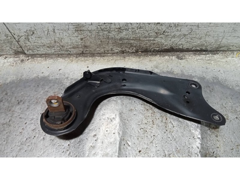 Recambio de brazo suspension superior trasero izquierdo para mazda 3 lim. () luxury referencia OEM IAM   