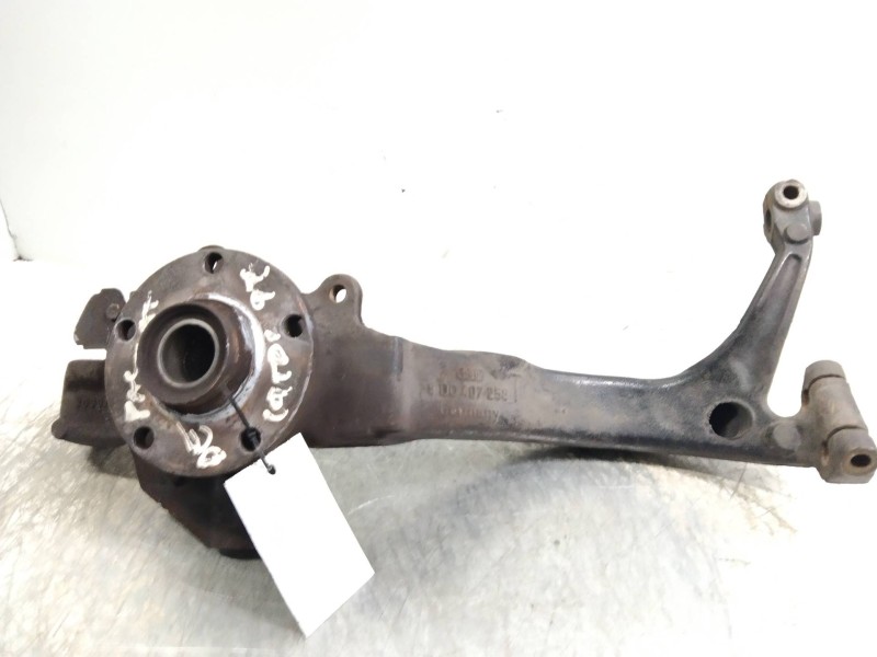 Recambio de mangueta delantera derecha para volkswagen passat berlina (3b2) comfortline referencia OEM IAM   