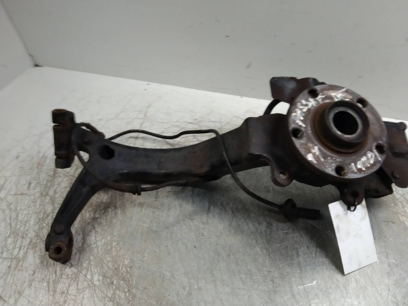 Recambio de mangueta delantera derecha para volkswagen passat variant (3b5) comfortline referencia OEM IAM   