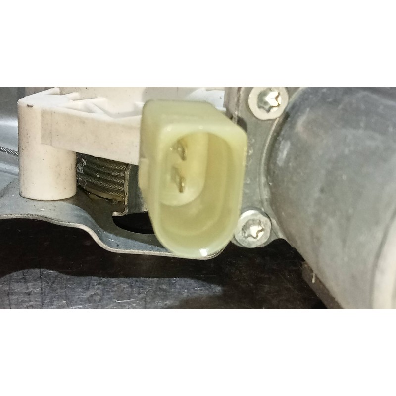 Recambio de elevalunas delantero derecho para mercedes sprinterii caja cerrada (desde 01.06) 2.1 cdi cat referencia OEM IAM A906