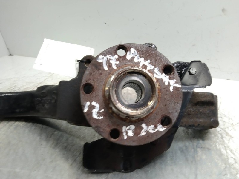 Recambio de mangueta delantera izquierda para volkswagen passat berlina (3b2) 1.8 referencia OEM IAM   