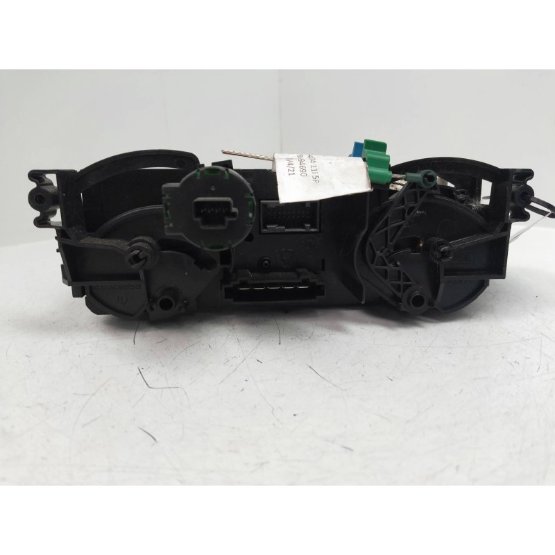 Recambio de mando calefaccion / aire acondicionado para smart forfour forfour 47 kw referencia OEM IAM 983890K 69657303 69657301