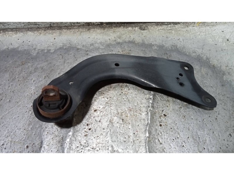 Recambio de brazo suspension superior trasero derecho para mazda 3 lim. () luxury referencia OEM IAM   