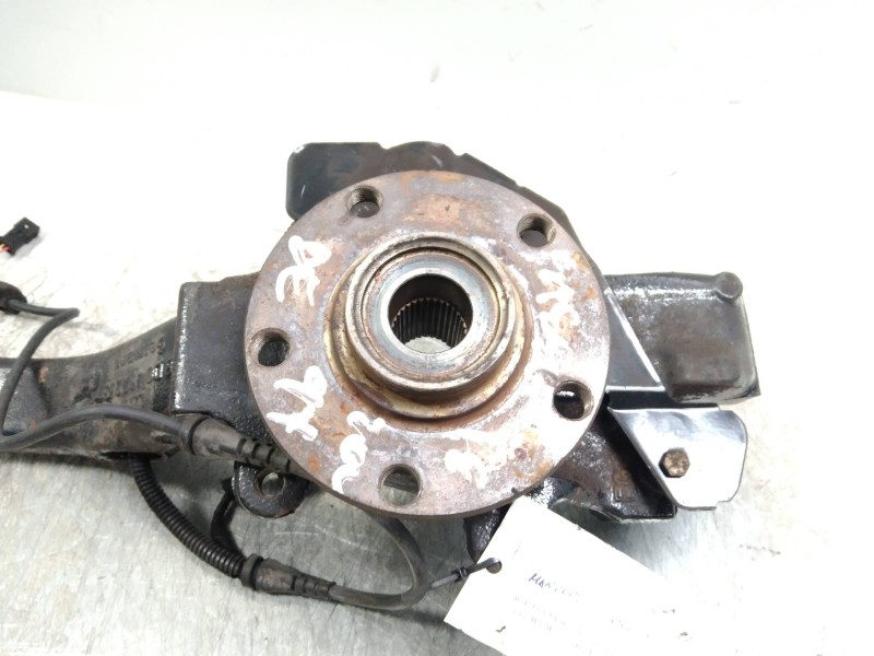 Recambio de mangueta delantera derecha para volkswagen passat berlina (3b2) 1.8 20v turbo referencia OEM IAM   
