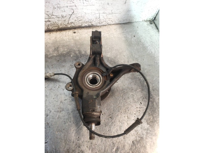 Recambio de mangueta delantera derecha para peugeot 5008 premium referencia OEM IAM   