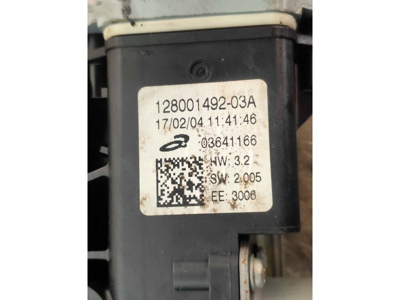 Recambio de elevalunas delantero izquierdo para renault captur xmod referencia OEM IAM 12800149203A  