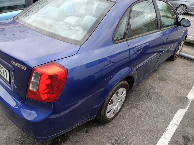 daewoo nubira berlina del año 2004