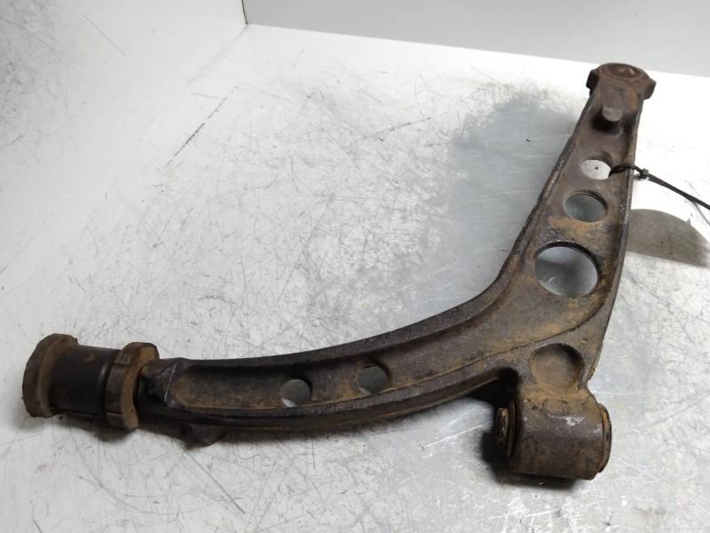 Recambio de brazo suspension inferior delantero derecho para fiat seicento (187) 1.1 cat referencia OEM IAM   