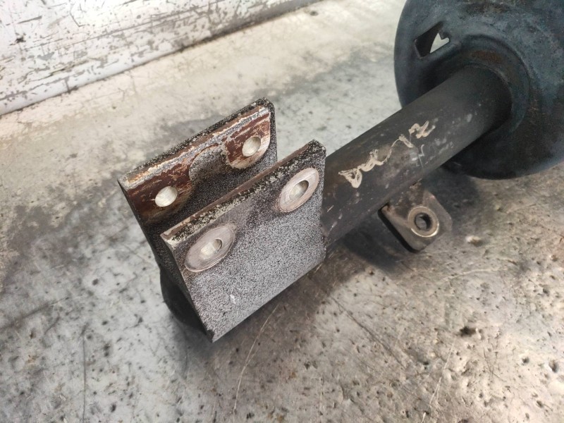 Recambio de amortiguador delantero izquierdo para peugeot 5008 premium referencia OEM IAM   