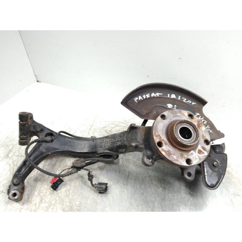 Recambio de mangueta delantera derecha para volkswagen passat berlina (3b3) 1.8 20v turbo referencia OEM IAM   