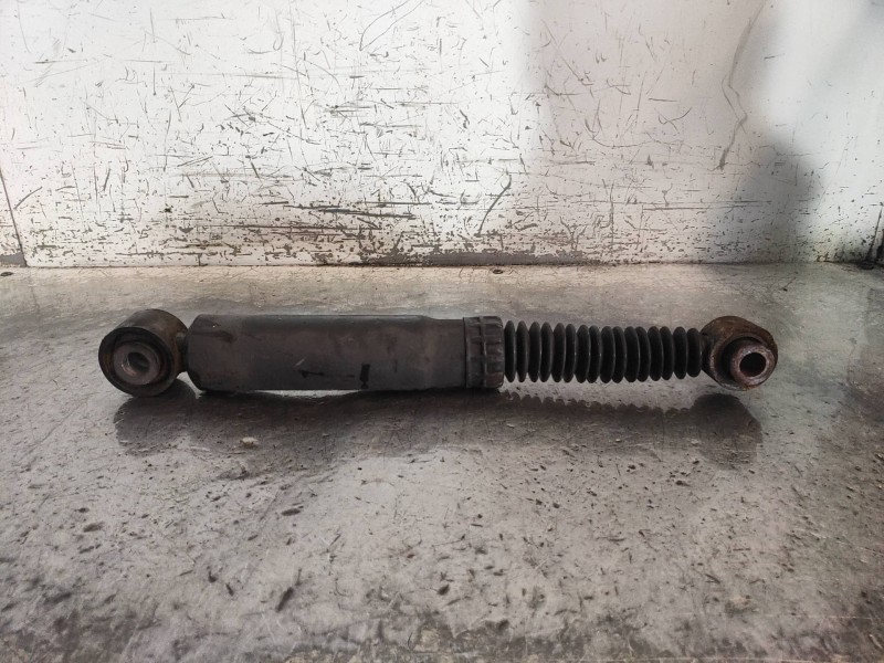Recambio de amortiguador trasero izquierdo para peugeot 5008 premium referencia OEM IAM   
