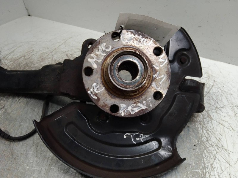 Recambio de mangueta delantera izquierda para volkswagen passat berlina (3b2) highline syncro / 4motion referencia OEM IAM   