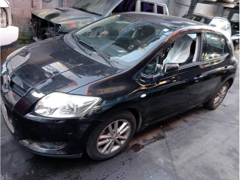 toyota auris del año 2009
