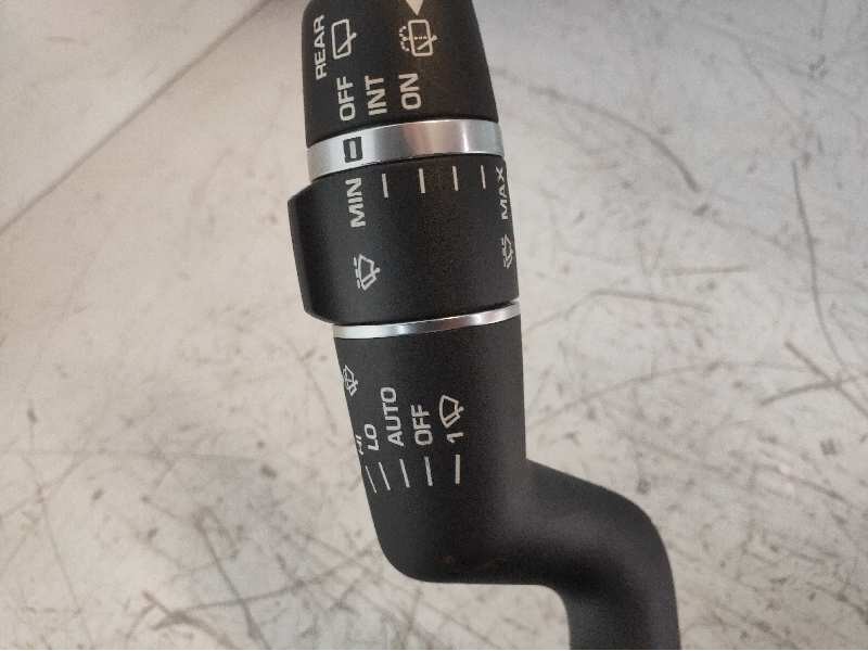 Recambio de mando luces para land rover evoque 2.2 td4 cat referencia OEM IAM BJ3213N064HG  