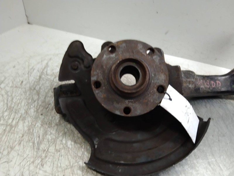 Recambio de mangueta delantera derecha para volkswagen passat berlina (3b3) 2.5 v6 tdi referencia OEM IAM   