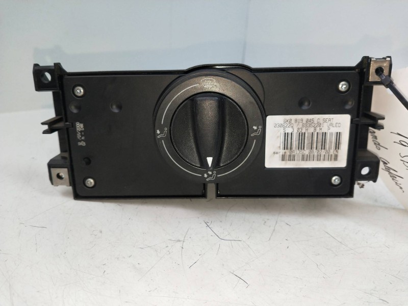 Recambio de mando calefaccion / aire acondicionado para seat ibiza (6k1) 1.9 sdi referencia OEM IAM 6K0819045C 69352201  Recambio de mando calefaccion / aire acondicionado para seat ibiza (6k1) 1.9 sdi referencia OEM IAM 6K0819045C 69352201