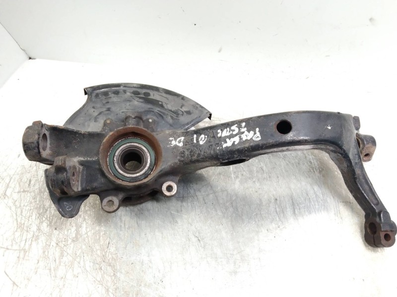 Recambio de mangueta delantera derecha para volkswagen passat berlina (3b3) 2.5 v6 tdi referencia OEM IAM   