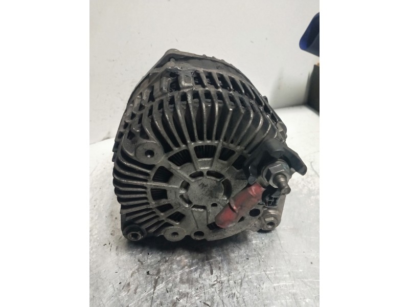 Recambio de alternador para renault laguna grandtour iii 2.0 dci referencia OEM IAM 8200654785  