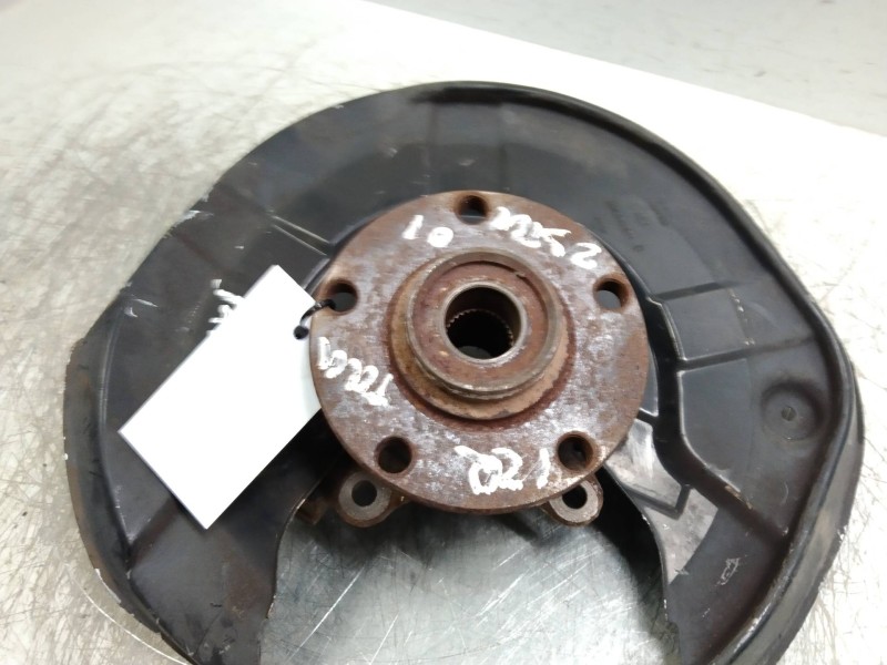 Recambio de mangueta trasera izquierda para volkswagen passat berlina (3b3) 2.5 v6 tdi referencia OEM IAM   