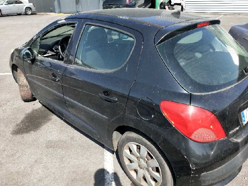 peugeot 207 del año 2006