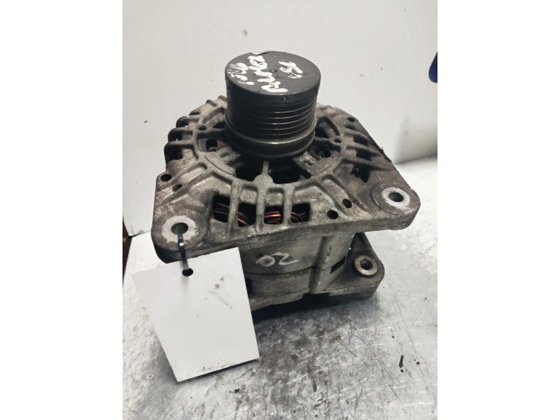 Recambio de alternador para nissan almera (n16/e) acenta referencia OEM IAM   
