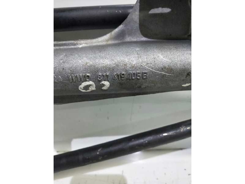 Recambio de cremallera direccion para audi 80 (82/83/84) 1.6 referencia OEM IAM 811419105B  MECANICA