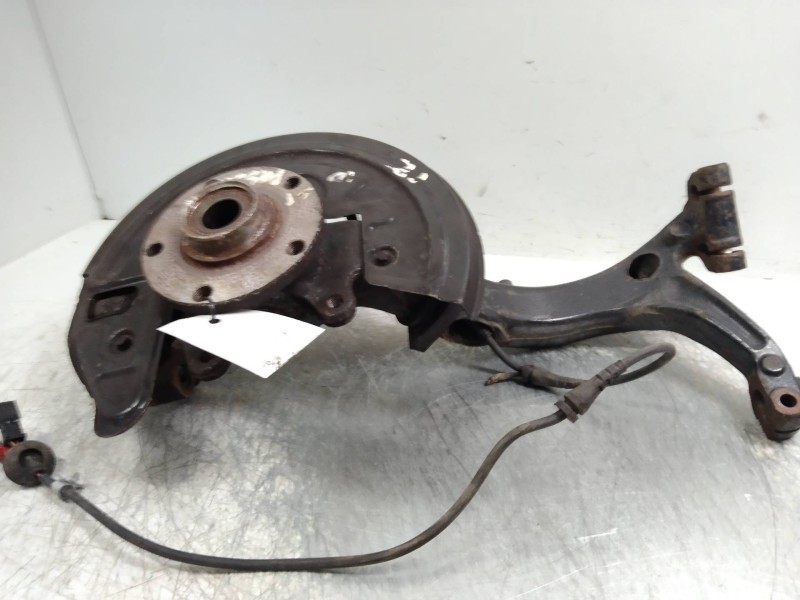 Recambio de mangueta delantera izquierda para volkswagen passat berlina (3b3) advance referencia OEM IAM   