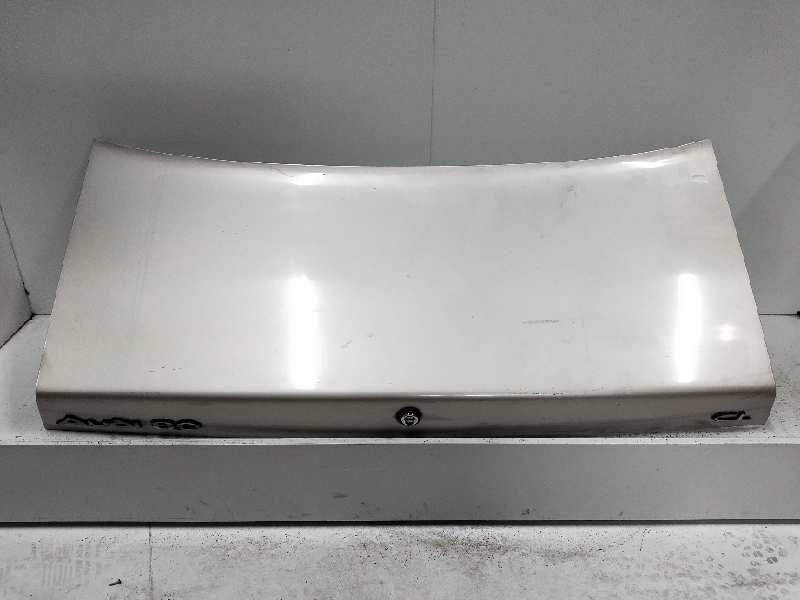 Recambio de tapa maletero para audi 80 (82/83/84) 1.6 referencia OEM IAM   82