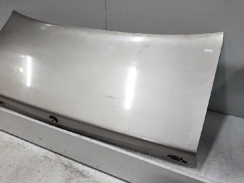 Recambio de tapa maletero para audi 80 (82/83/84) 1.6 referencia OEM IAM   82