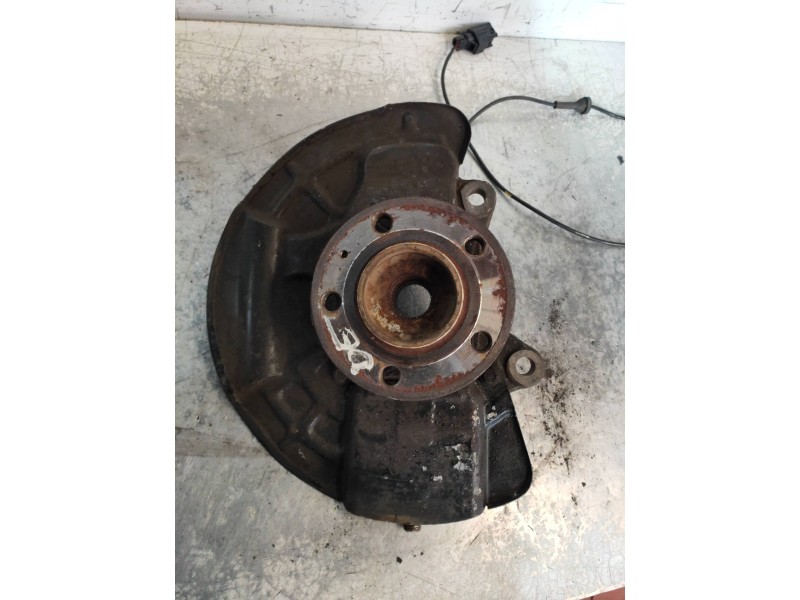 Recambio de mangueta delantera derecha para volvo xc90 d5 kinetic (5 asientos) (136kw) referencia OEM IAM   