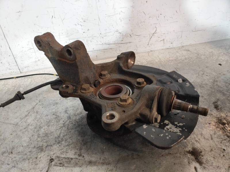 Recambio de mangueta delantera derecha para volvo xc90 d5 kinetic (5 asientos) (136kw) referencia OEM IAM   