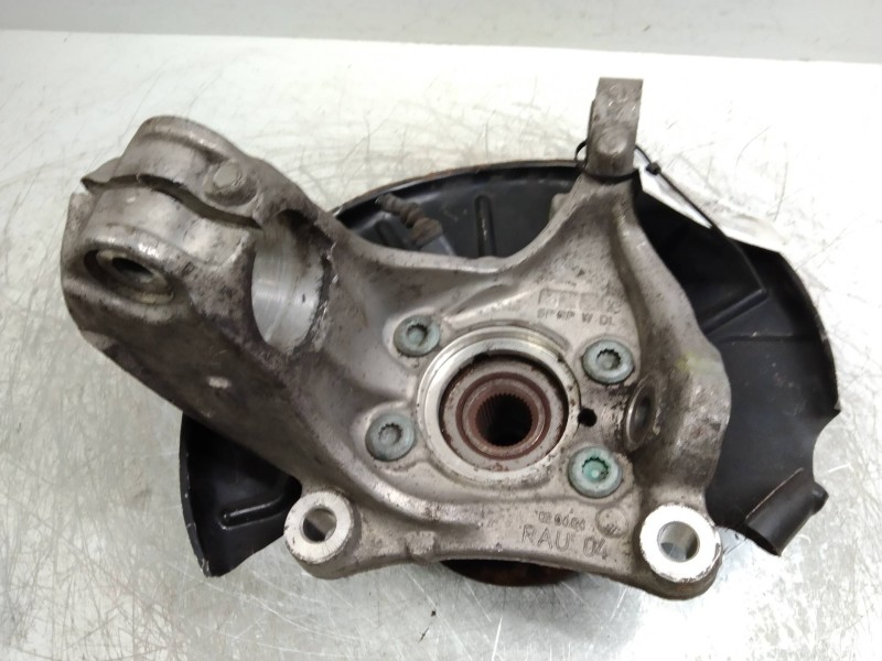 Recambio de mangueta delantera derecha para volkswagen passat berlina (3c2) 2.0 tdi referencia OEM IAM    Recambio de mangueta delantera derecha para volkswagen passat berlina (3c2) 2.0 tdi referencia OEM IAM