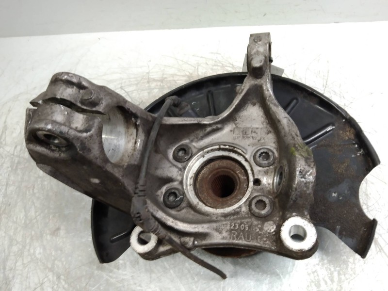 Recambio de mangueta delantera derecha para volkswagen passat berlina (3c2) 2.0 tdi dpf referencia OEM IAM    Recambio de mangueta delantera derecha para volkswagen passat berlina (3c2) 2.0 tdi dpf referencia OEM IAM