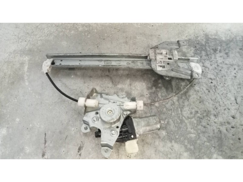 Recambio de elevalunas trasero derecho para nissan x-trail (t31) le referencia OEM IAM 82730JG00A 2621004310 