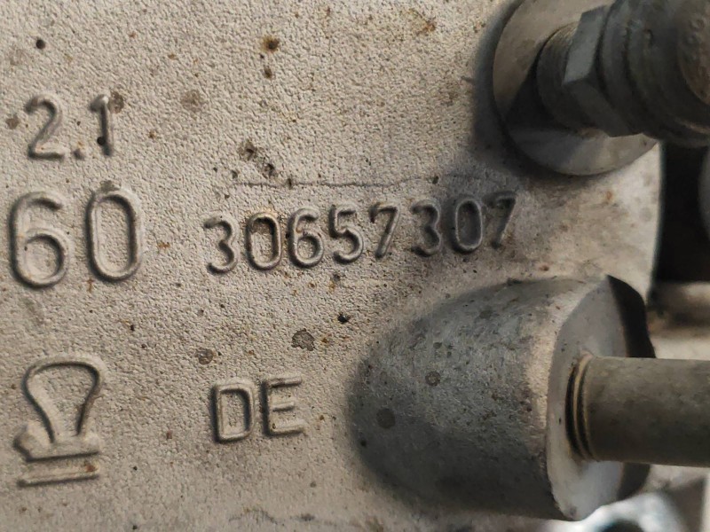 Recambio de pinza freno delantera derecha para volvo xc90 d5 kinetic (5 asientos) (136kw) referencia OEM IAM 30657307  