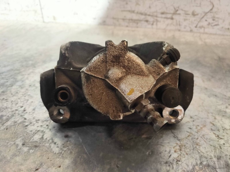 Recambio de pinza freno delantera derecha para renault captur xmod referencia OEM IAM   