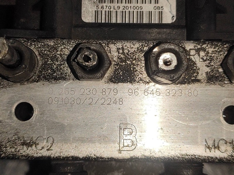 Recambio de abs para peugeot 5008 premium referencia OEM IAM 0265230879 9664532380 0265951325