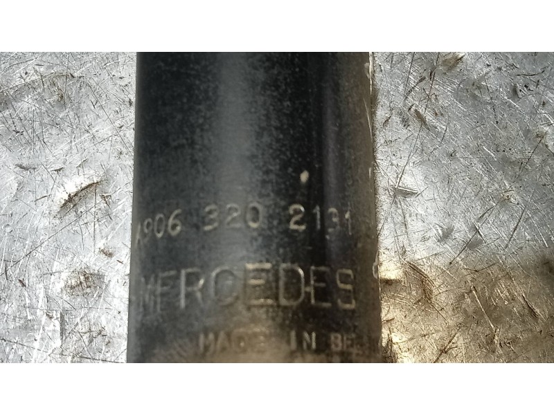 Recambio de amortiguador trasero derecho para mercedes sprinterii caja cerrada (desde 01.06) 2.1 cdi cat referencia OEM IAM A906