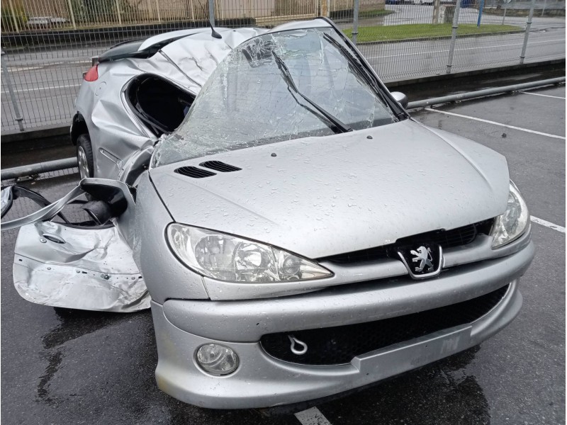 peugeot 206 berlina del año 2005
